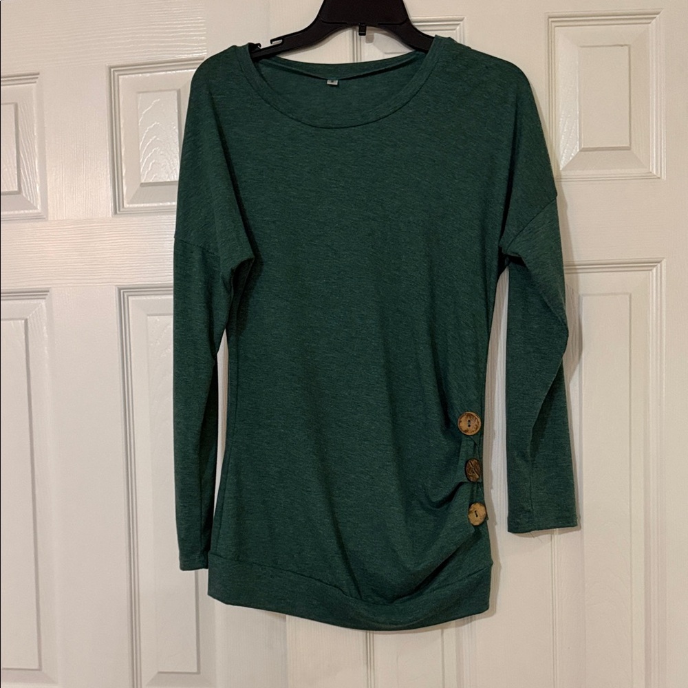Women’s Emerald Green Long Sleeve Button Accent Top